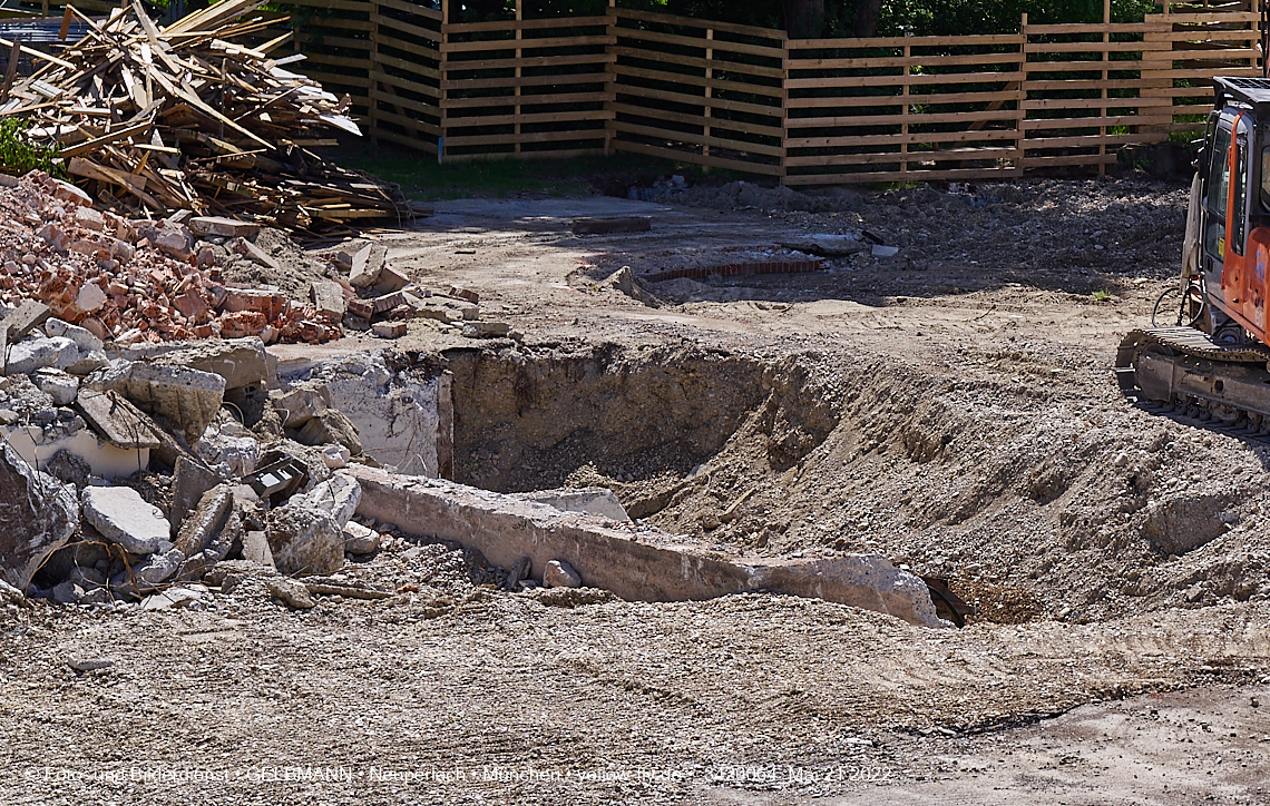 21.05.2022 - Baustelle am Haus für Kinder in Neuperlach